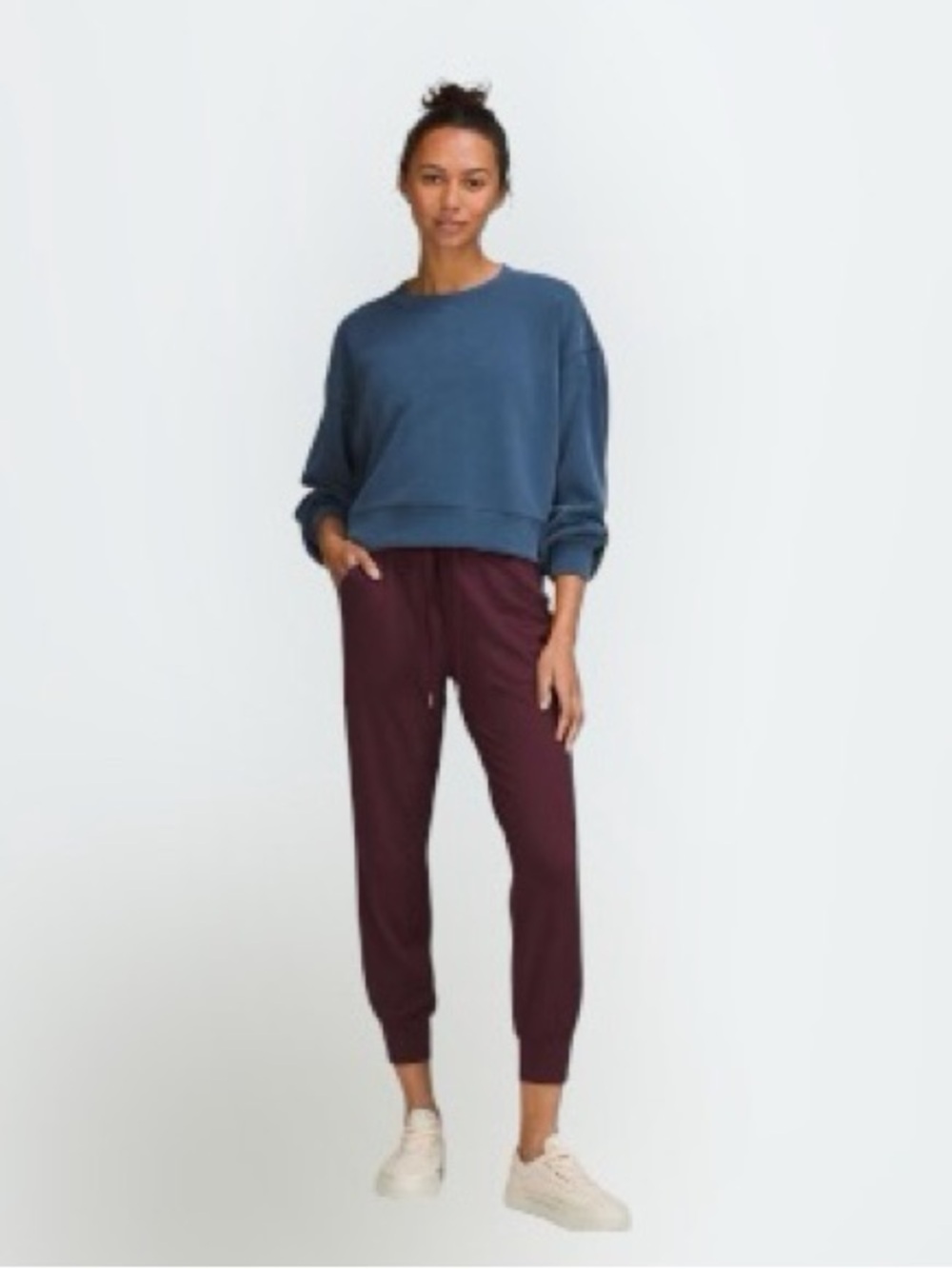 Lululemon Ready to Rulu High-Rise
Jogger 
Cassis